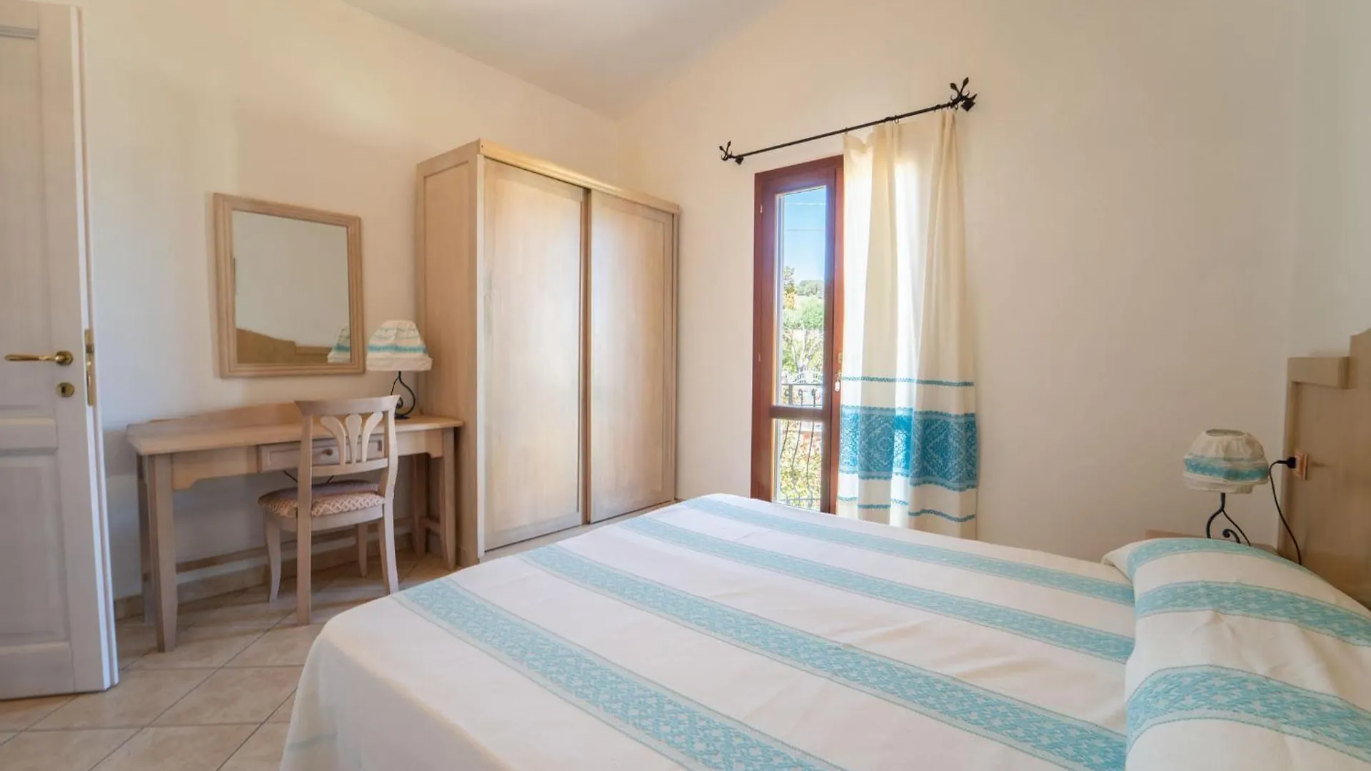 Residence Corte Dei Venti Budoni 3*,