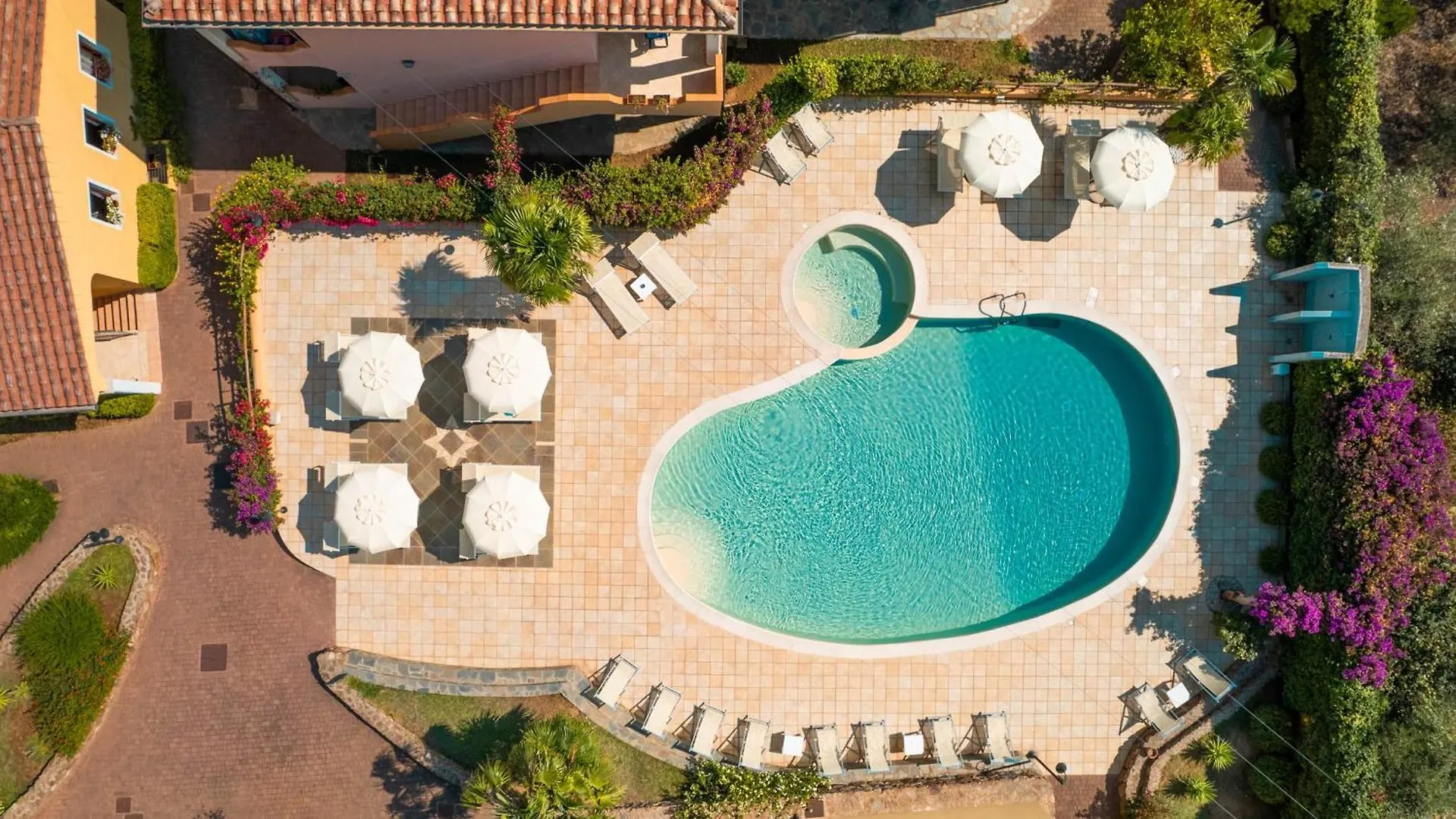 Residence Corte Dei Venti Budoni Aparthotel